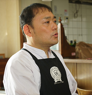 焙煎士 小原嘉丈